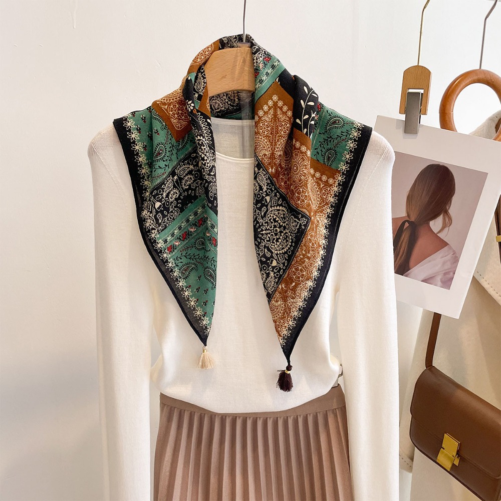 태슬 스카프 여성용 스퀘어 코튼 느낌 숄 랩스 푸라르  - Ascot Neck Scarf 리뷰 및 가격